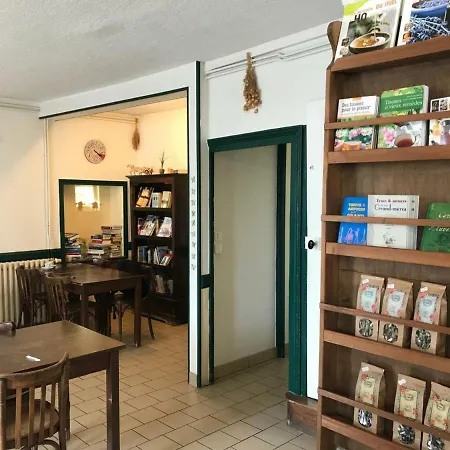 Casa de Férias Indépendant Avec Terrasse Et Garage à - Fr-1-489-187 *